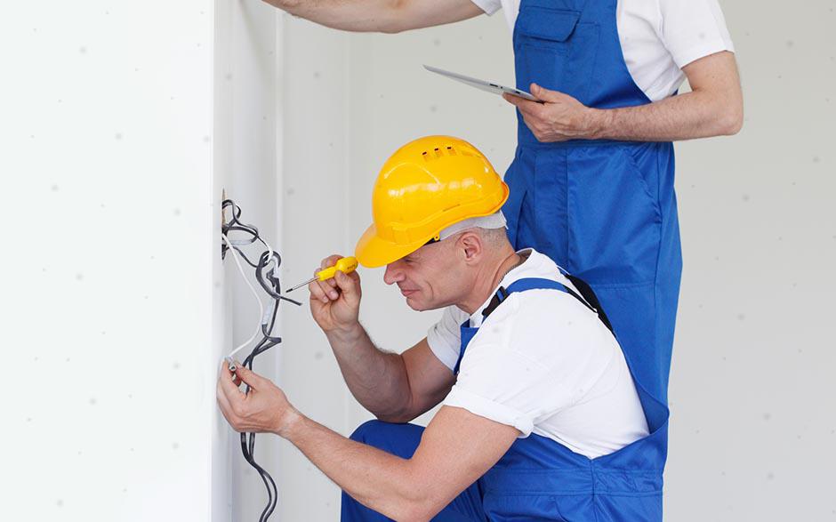 je recherche un électricien Tournan-en-Brie